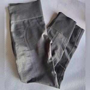 LULULEMON WOMENS LEGGINGS Gray Jogger Pants